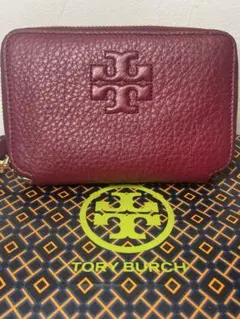 【新品未使用】TORY BURCH ラウンドジップ　財布　ボルドーカラーのサムネイル
