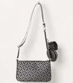 マイケルコース　クロスボディ ウィズテックアタッチスモール