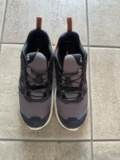 25センチ スニーカー