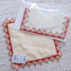 ☆新品☆ 近沢レース 26SS ベビースタイ【おにぎり・猫に小判】 - メルカリ
