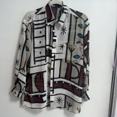 幾何学柄シャツ　総柄　Mサイズ