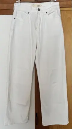 ホワイトデニムのサムネイル