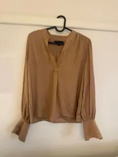 Banana Republic 長袖ブラウス ベージュ Mサイズのサムネイル