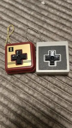 パ*ズ様 Nintendo ゲームコントローラーキーホルダー