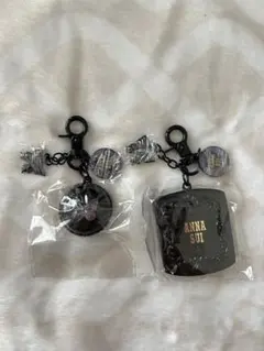 ANNA SUI カプセルトイ　ガチャガチャ　B、E 2点セット