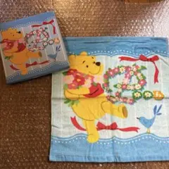 くまのプーさん　ハンカチタオル