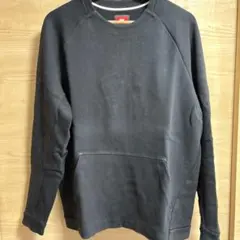 Nike テックフリース 黒 トレーナー