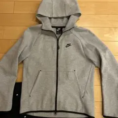 Nike テックフリース 上S