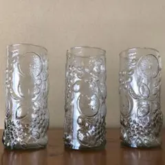 グラス　３個