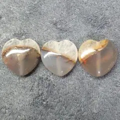 B386　瑪瑙と水晶の共生　瑪瑙クォーツ　縦穴ハート　約20ミリ