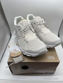 2025年最新】on cloud5の人気アイテム - メルカリ