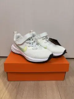 NIKE キッズスニーカー 16.5cm 新品未使用 箱無しのサムネイル
