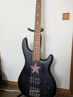 daisy rock candy custom bassスティングレイ風ベースのサムネイル
