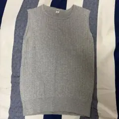 UNIQLO グレー ノースリーブニット S