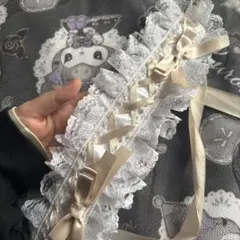 レースとサテンリボンのベージュ ヘッドドレス