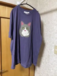 猫刺繍パープルTシャツ
