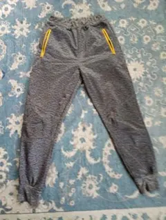 ゼログラビティ グレー スリムフィットパンツ