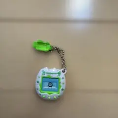 デジタルペット ホワイト グリーン　たまごっち