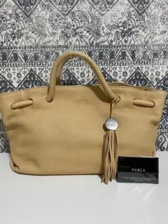 【美品】FURLA フルラ レザー トートバッグ ハンドバッグ ライトベージュ