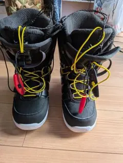 スノーボードブーツ ブラック/イエロー 8.0