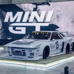 MINIGT LBWK 日産 スカイライン GT-R R32 Kaido 東京のサムネイル