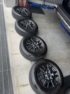 【7/18納車】ランクル250 純正ホイールタイヤセットのサムネイル