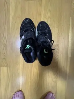 バスケットボールシューズ 黒/緑