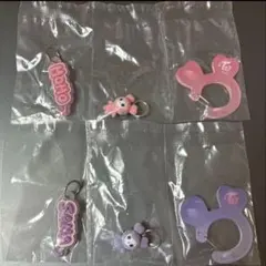 TWICE LOVELYS アクリルカラビナフロッキーマスコット　モモ・サナ