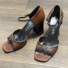 PRADA ブラウン フラワー装飾 ヴィンテージヒールサンダル