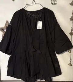 新品タグ付き⭐︎BAYFLOWブラウスのサムネイル