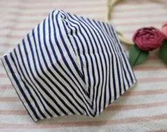 ハンドメイド　子供用立体マスク　ブルーのストライプ