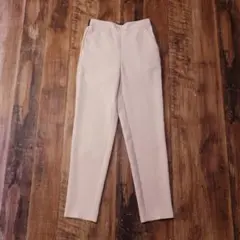 美品 ジーユー テーパードパンツ ストレッチ Sサイズ ピンクベージュ QJ35