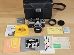 美品 NIKON FM ブラック 箱付 説明書付 モルト新品交換済 M875 美品 NIKON FM ブラック 箱付 説明書付 モルト新品交換済 M875 - メルカリ
