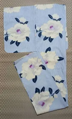 riku様専用 松田聖子 浴衣 ブルーローズ柄 下駄 花刺繍 紫 黒 - メルカリ