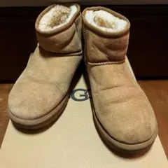 UGG ムートンブーツ　クラシックミニ　23cm