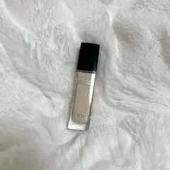 Dior リキッドコンシーラー 00