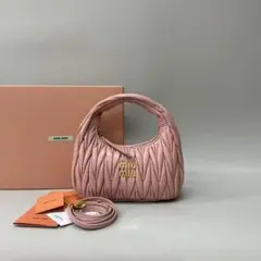 miu miu ピンク ショルダーバッグ