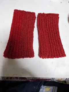 赤色 編み物 アームカバー 指穴付き
