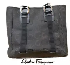 Salvatore Ferragamo ガンチーニ トートバッグ