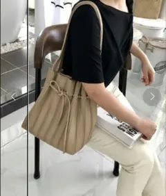 プリーツ　バッグ