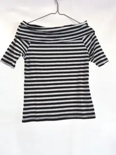 オフショルダー半袖Tシャツ M 黒白ストライプ