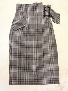 Apuweiser riche ハイウエストタイトスカート