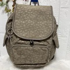 Item thumbnail for item cee4866b-a3d7-442c-b993-d096558c6489