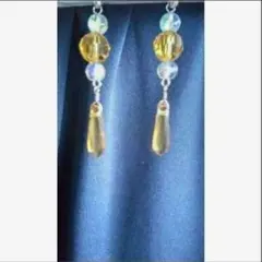 黄色系　ハンドメイドピアス　イヤリング可　琥珀色系　黄色ピアス　シルバー色金具