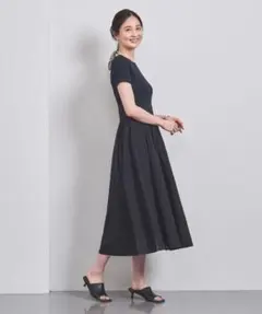 【美品】ユナイテッドアローズ　Vネック フィット＆フレア チェック ワンピース
