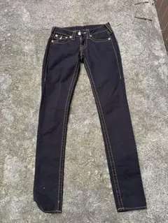 ⭐️新品正規品TRUE RELIGION ⭐️ ストレートジーンズ30in ブラック TRUE RELIGION】シック♪RICKY ROPE STITCHストレートジーンズ (TRUE