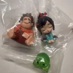 シュガーラッシュ肩ズンFig ガチャガチャ　ヴァネロペ　ラルフ　サワービル