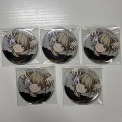 ヒロアカ ベースヤードトーキョー T-shirts! トガ 缶バッジ - メルカリ