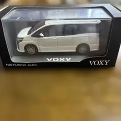 らせ様専用！1／30ミニカー。トヨタ非売品。新型ノア。 - メルカリ