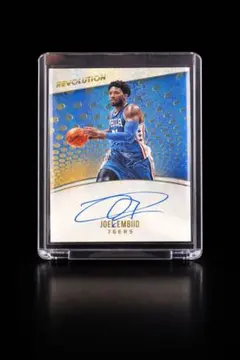 PANINI CROWNEジョエルエンビート選手の直筆サインカード Joel Embiid Panini Revolution 直筆サイン - メルカリ